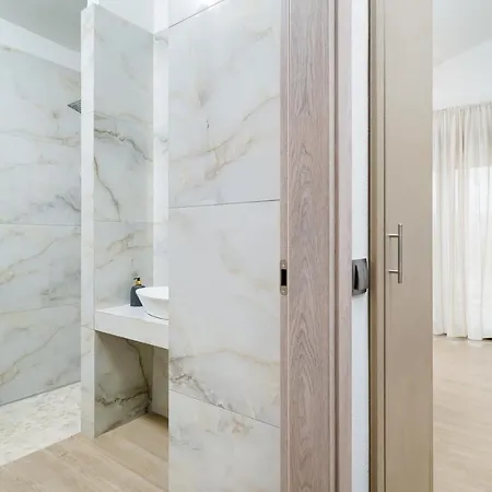 Serenity شقة سكالا بوتامياس